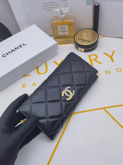Wallet Chanel quilted long wallet Black