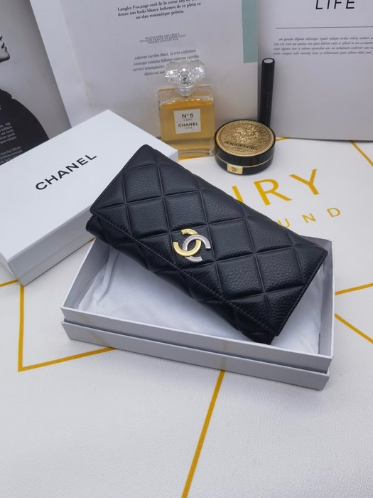 Wallet Chanel quilted long wallet Black