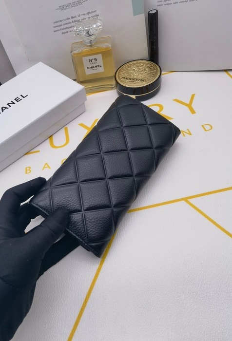 Wallet Chanel quilted long wallet Black