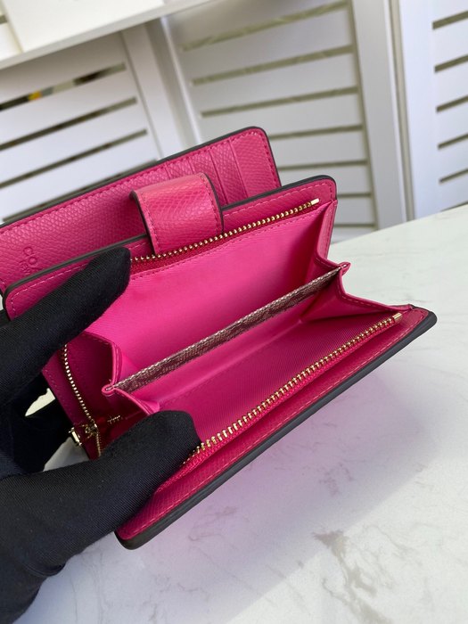 Wallet Coach medium bifold Burgundy Size 15x11cm