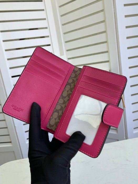 Wallet Coach medium bifold Burgundy Size 15x11cm