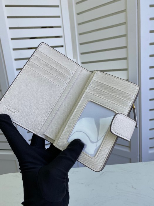 Wallet Coach medium long wallet Beige Size 13.5x9x3cm