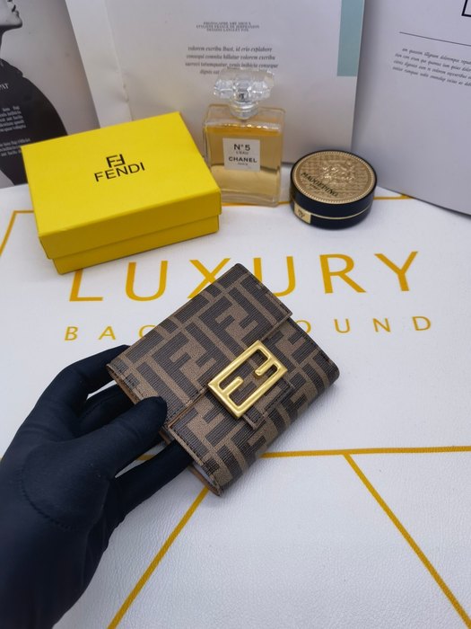 Wallet Fendi FF logo buckle compact wallet Black