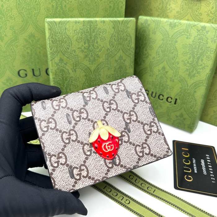 Wallet Gucci Beige Size 10x8x3cm