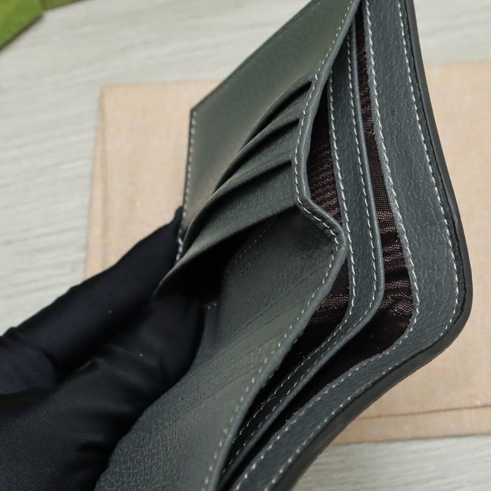 Wallet Gucci bi fold short wallet Grey Size 10x10cm