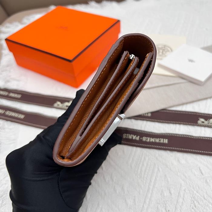 Wallet Hermès compact wallet Brown Size 14x12cm