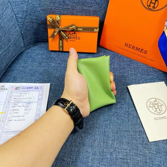 Wallet Hermes Green Size 10x6cm