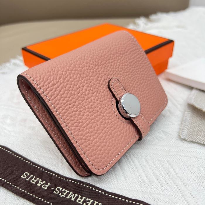 Wallet Hermes compact leather wallet Beige Size 10x8cm