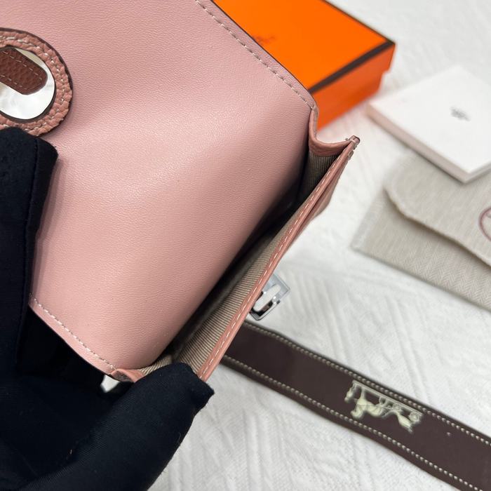 Wallet Hermes compact leather wallet Beige Size 10x8cm