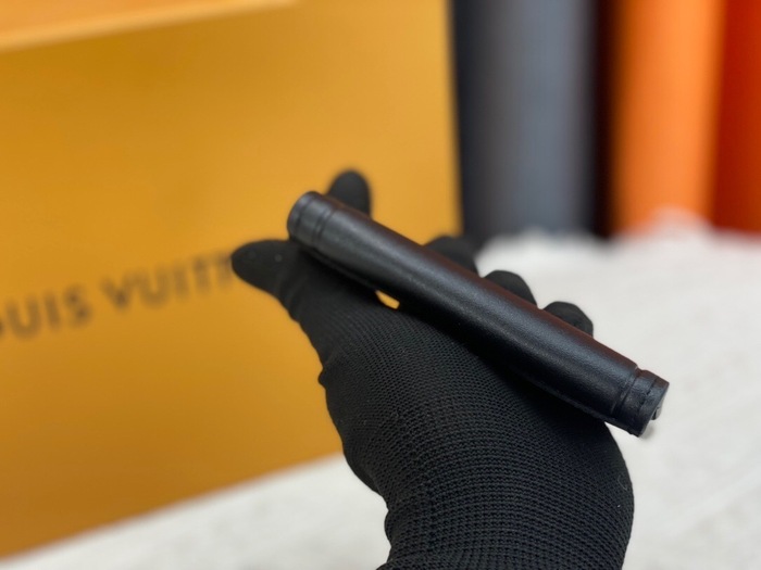 Wallet Louis Vuitton Black Size 7.5x11x1cm