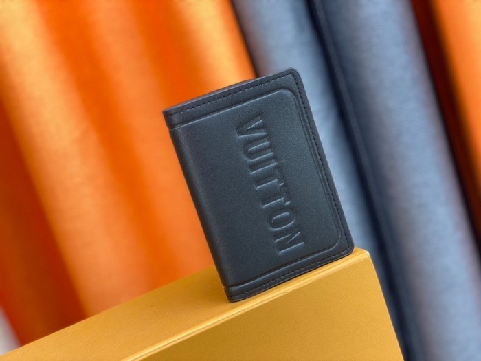 Wallet Louis Vuitton Black Size 7.5x11x1cm