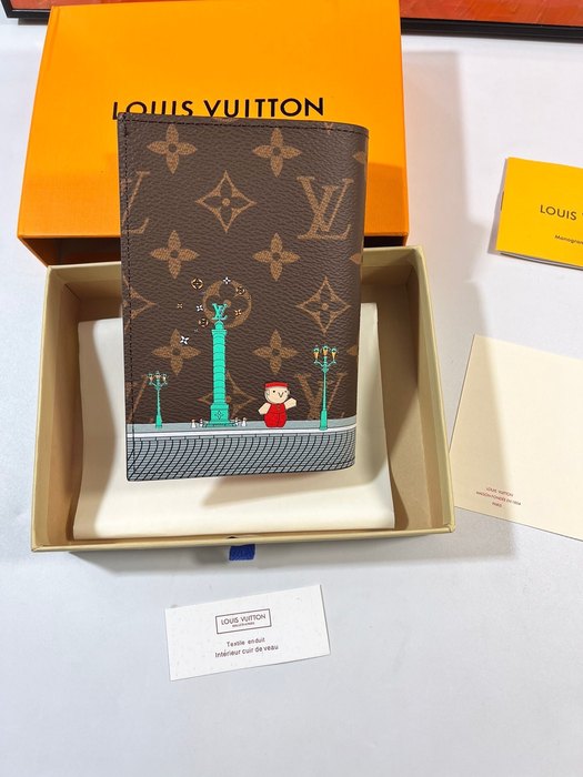 Wallet Louis Vuitton Brown Size 10x14x2.5cm