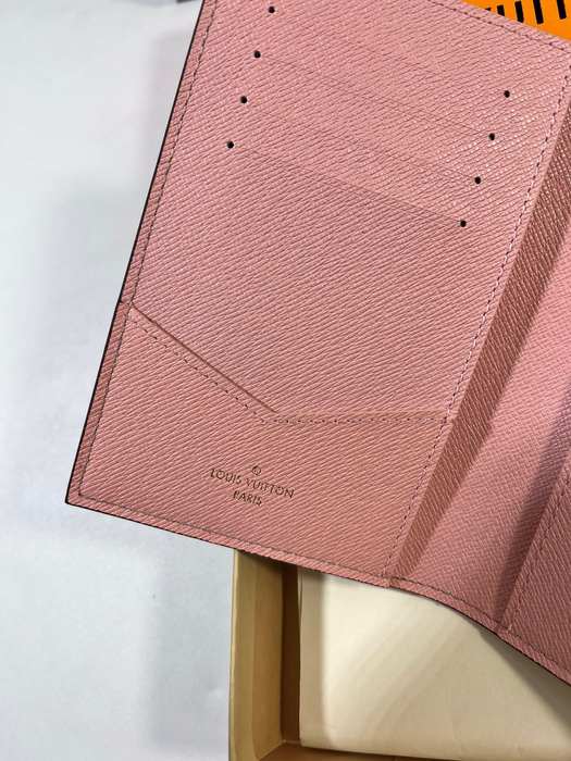 Wallet Louis Vuitton Brown Size 10x14x2.5cm