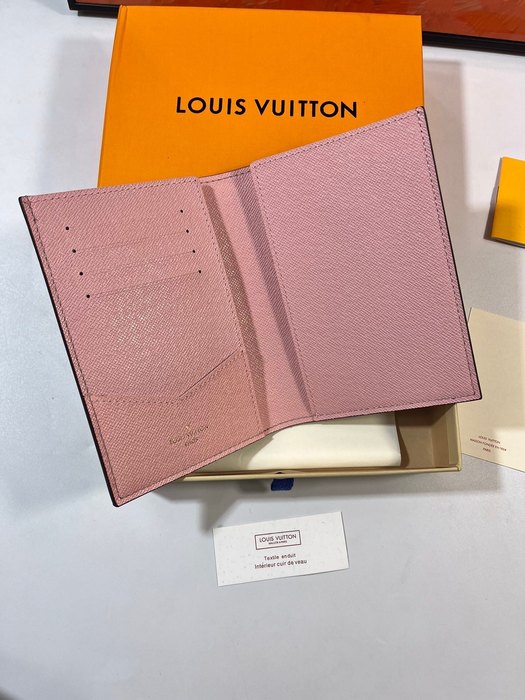 Wallet Louis Vuitton Brown Size 10x14x2.5cm