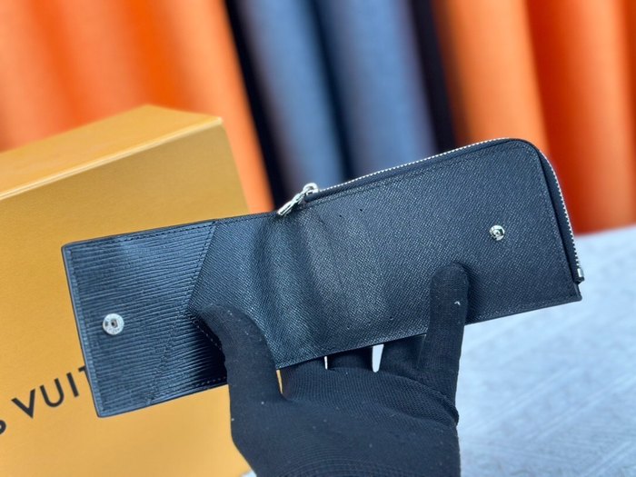 Wallet Louis Vuitton Epi Zippy compact Black Size 13x18x1cm