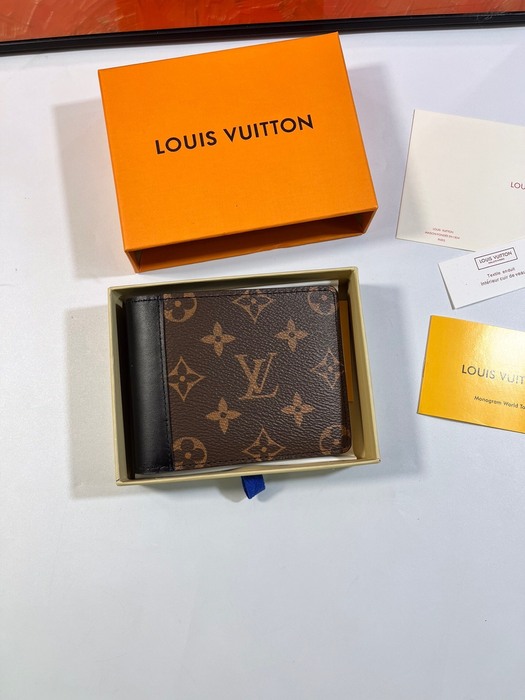 Wallet Louis Vuitton Monogram Canvas Bi fold Wallet Brown Size 11.5x9x1.5cm