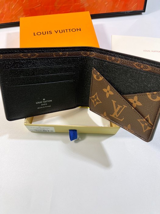 Wallet Louis Vuitton Monogram Canvas Bi fold Wallet Brown Size 11.5x9x1.5cm