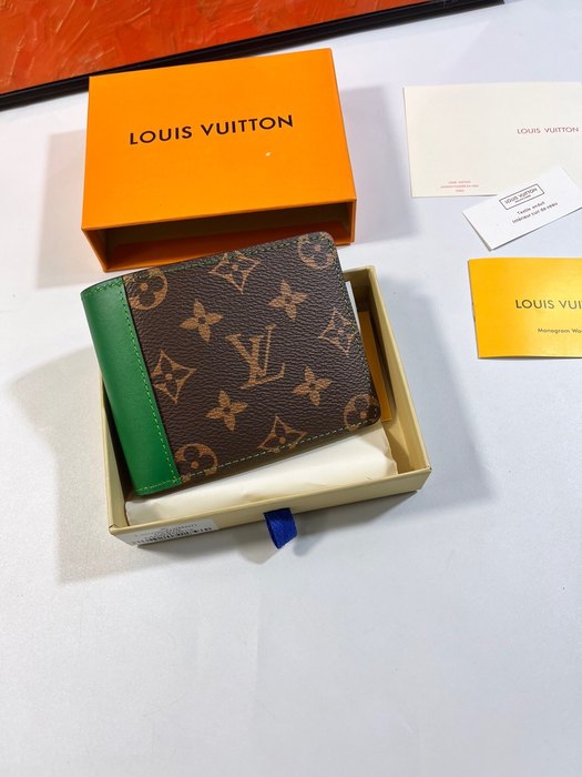 Wallet Louis Vuitton Monogram Canvas Bi fold Wallet Brown Size 11.5x9x1.5cm