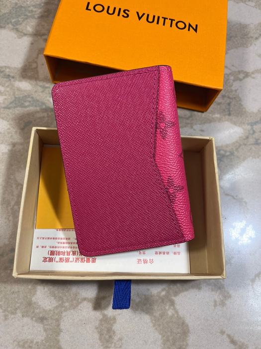 Wallet Louis Vuitton Red Size 8x11cm