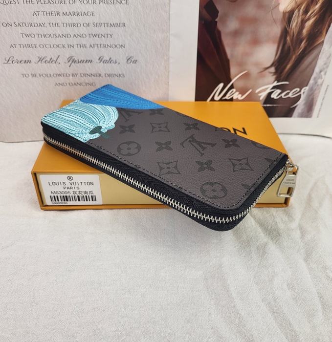 Wallet Louis Vuitton Zipper long wallet Black Size 10x20x2cm