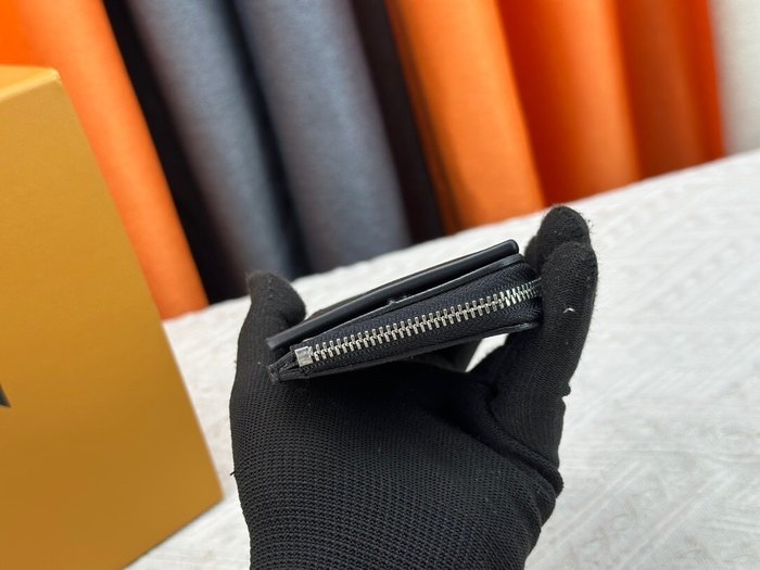 Wallet Louis Vuitton Zippy Coin Purse Black Size 13x18x1cm