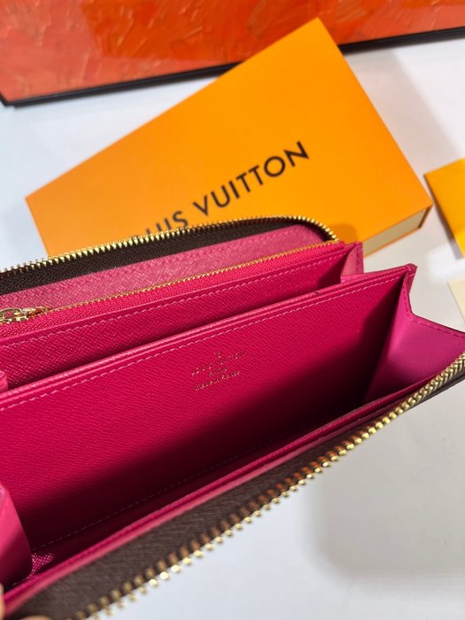 Wallet Louis Vuitton Zippy Wallet Monogram World Tour Brown Size 19.5x10.5x2.5cm