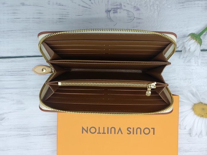 Wallet Louis Vuitton Zippy Wallet White Size 19.5x10.5x2