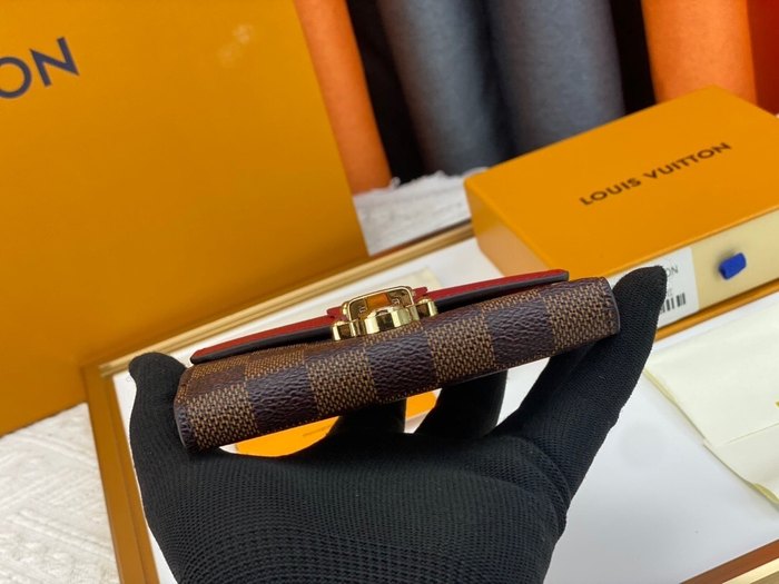 Wallet Louis Vuitton compact trifold Red Size 12x9x2cm