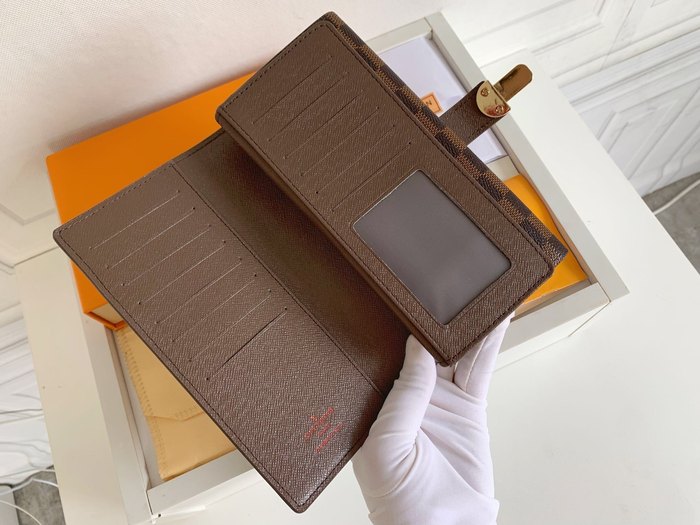 Wallet Louis Vuitton long checkered pattern Brown Size 19x10