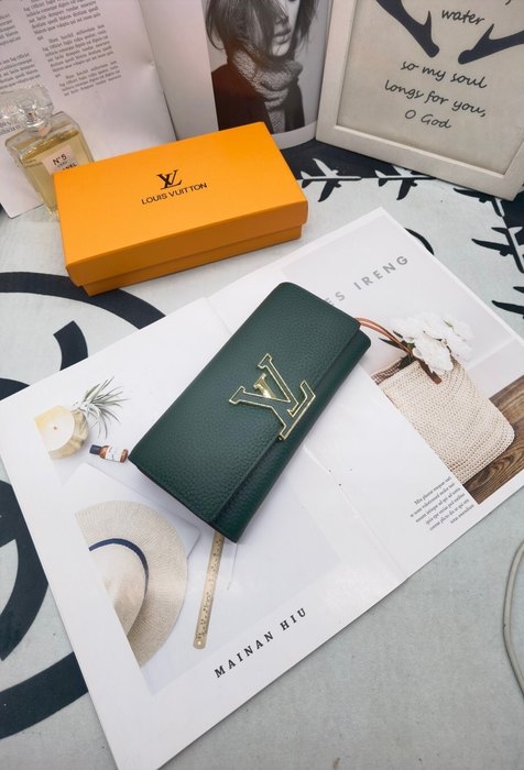 Wallet Louis Vuitton long wallet Green