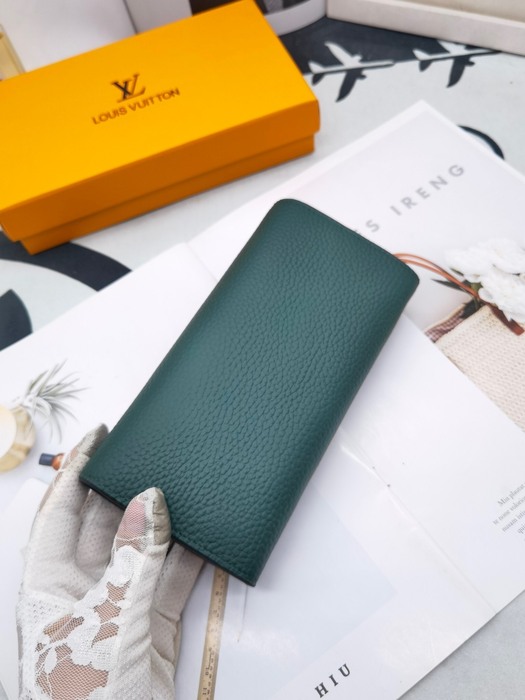 Wallet Louis Vuitton long wallet Green