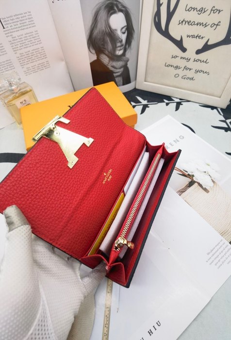 Wallet Louis Vuitton long wallet Red