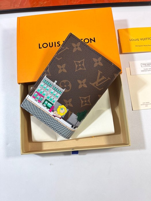 Wallet Louis Vuitton monogram canvas with graphic print Brown Size 10x14x2.5cm