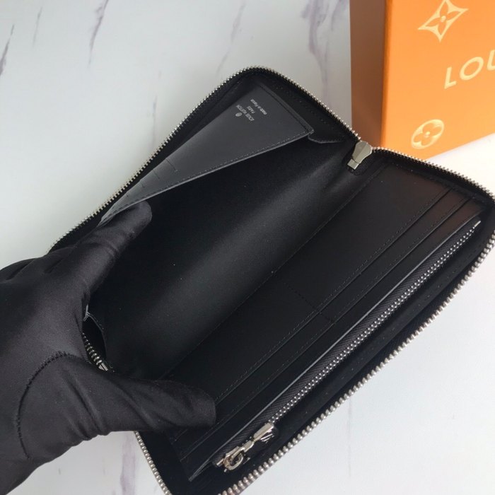 Wallet Louis Vuitton zip around long wallet Black Size 19x10cm