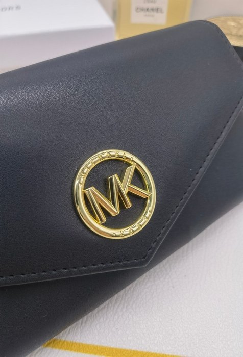 Wallet Michael Kors long flap wallet Black
