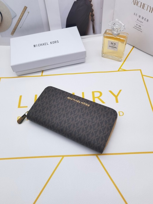 Wallet Michael Kors zip around wallet Brown