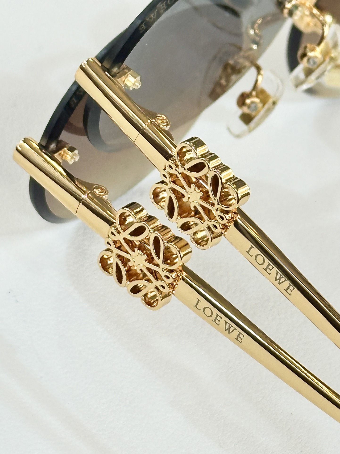 LOEWE_Glasses_yupoo_Original_quality