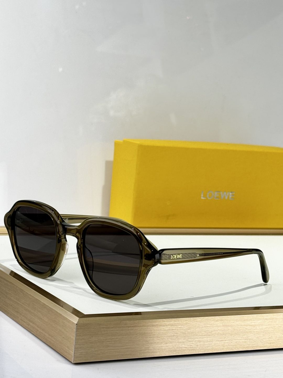 LOEWE_Glasses_yupoo_Original_quality