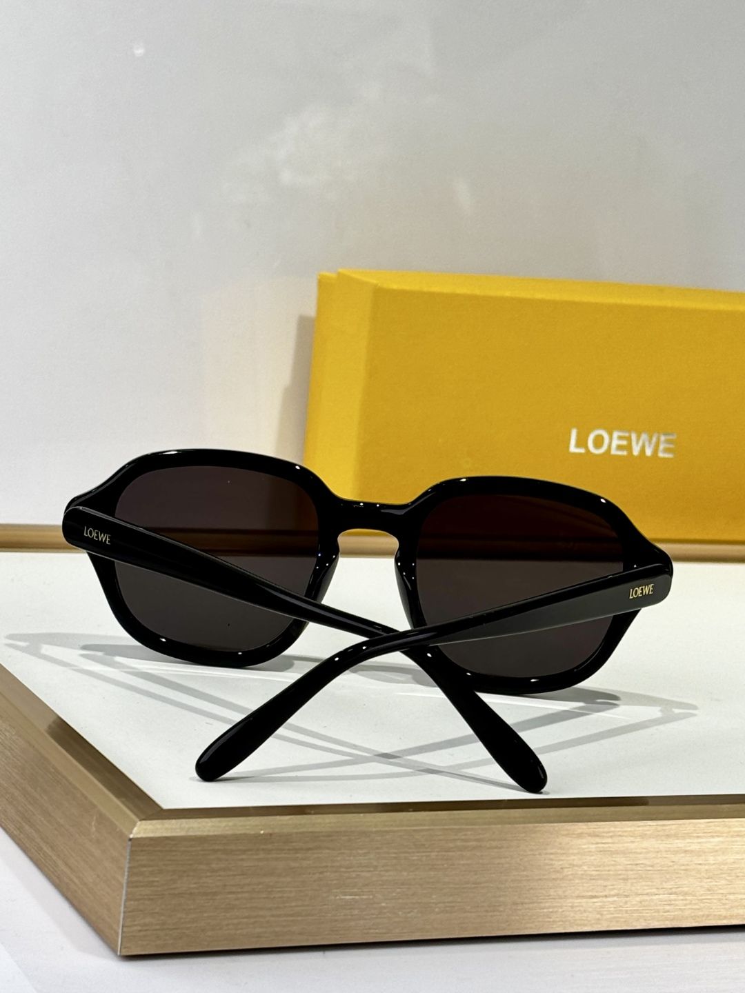 LOEWE_Glasses_yupoo_Original_quality