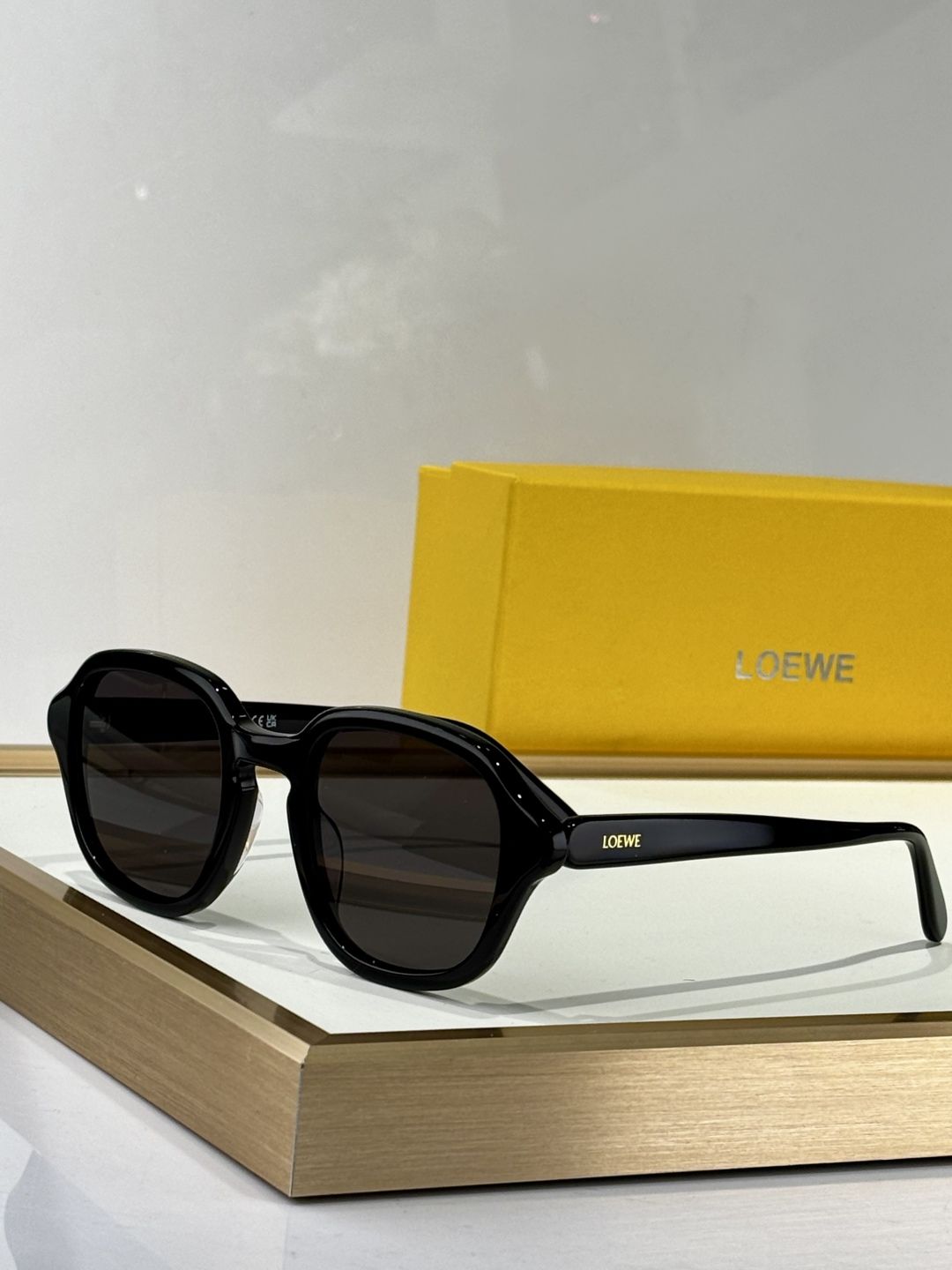 LOEWE_Glasses_yupoo_Original_quality
