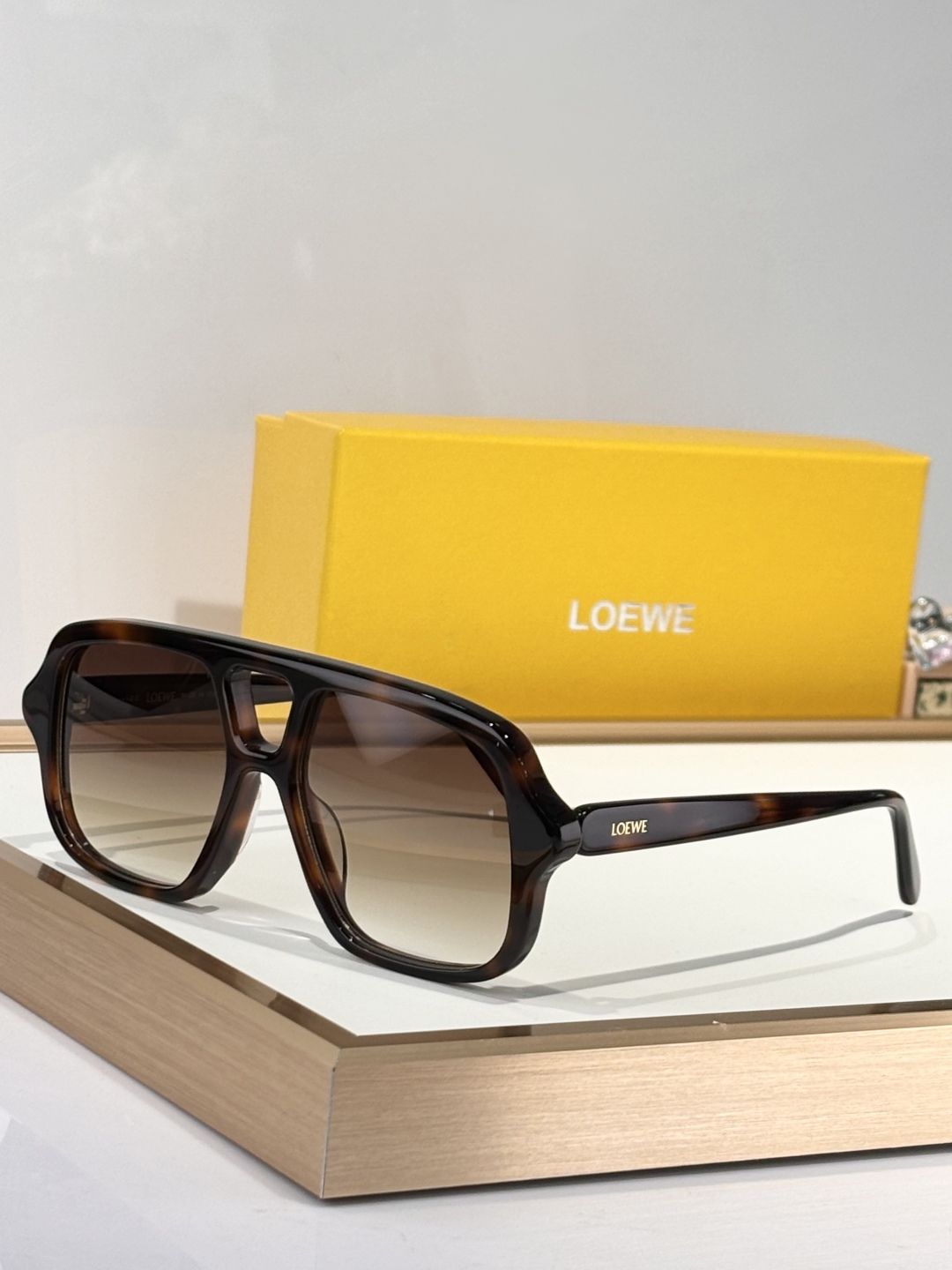 LOEWE_Glasses_yupoo_Original_quality