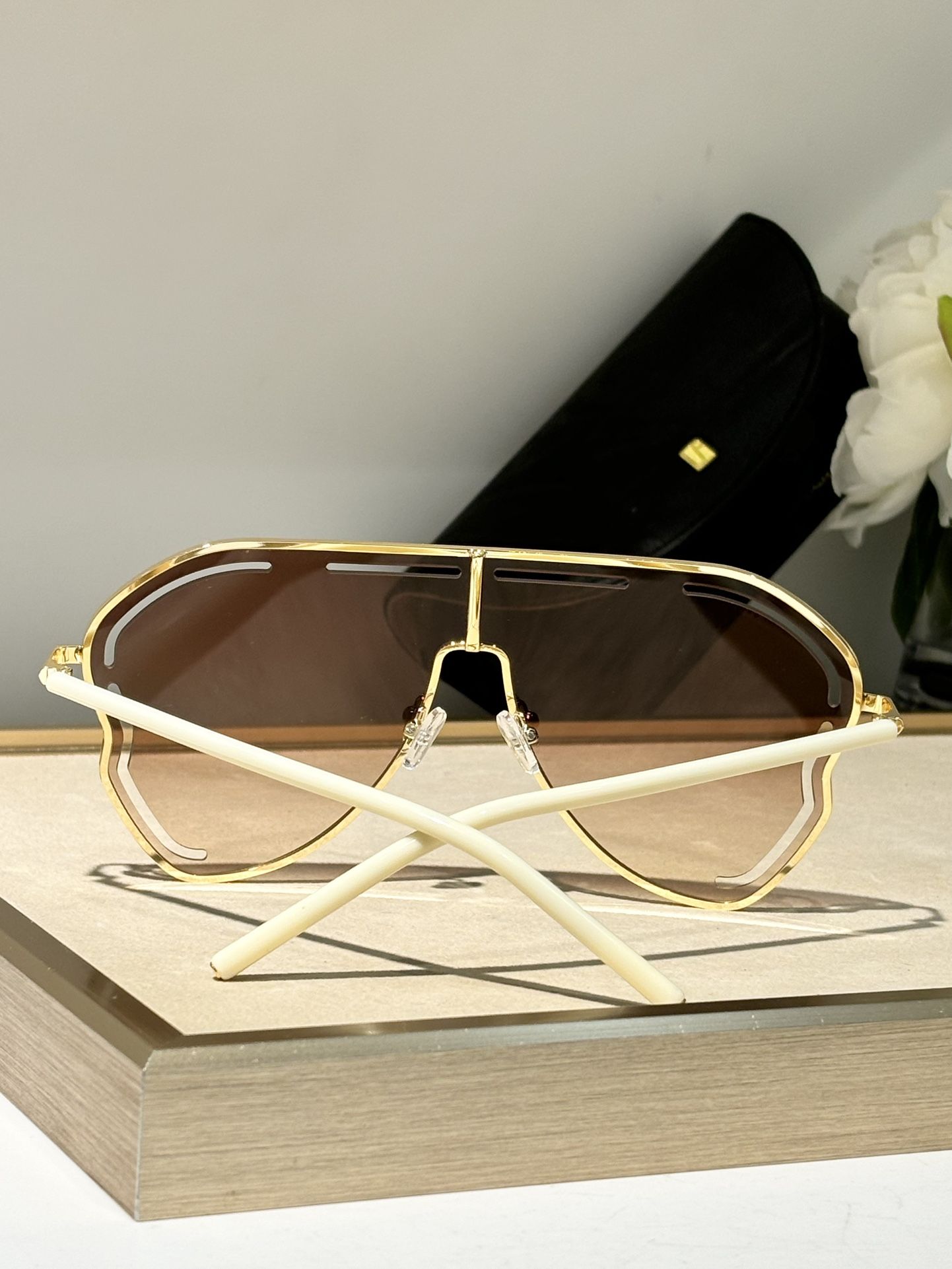 LOEWE_Glasses_yupoo_Original_quality