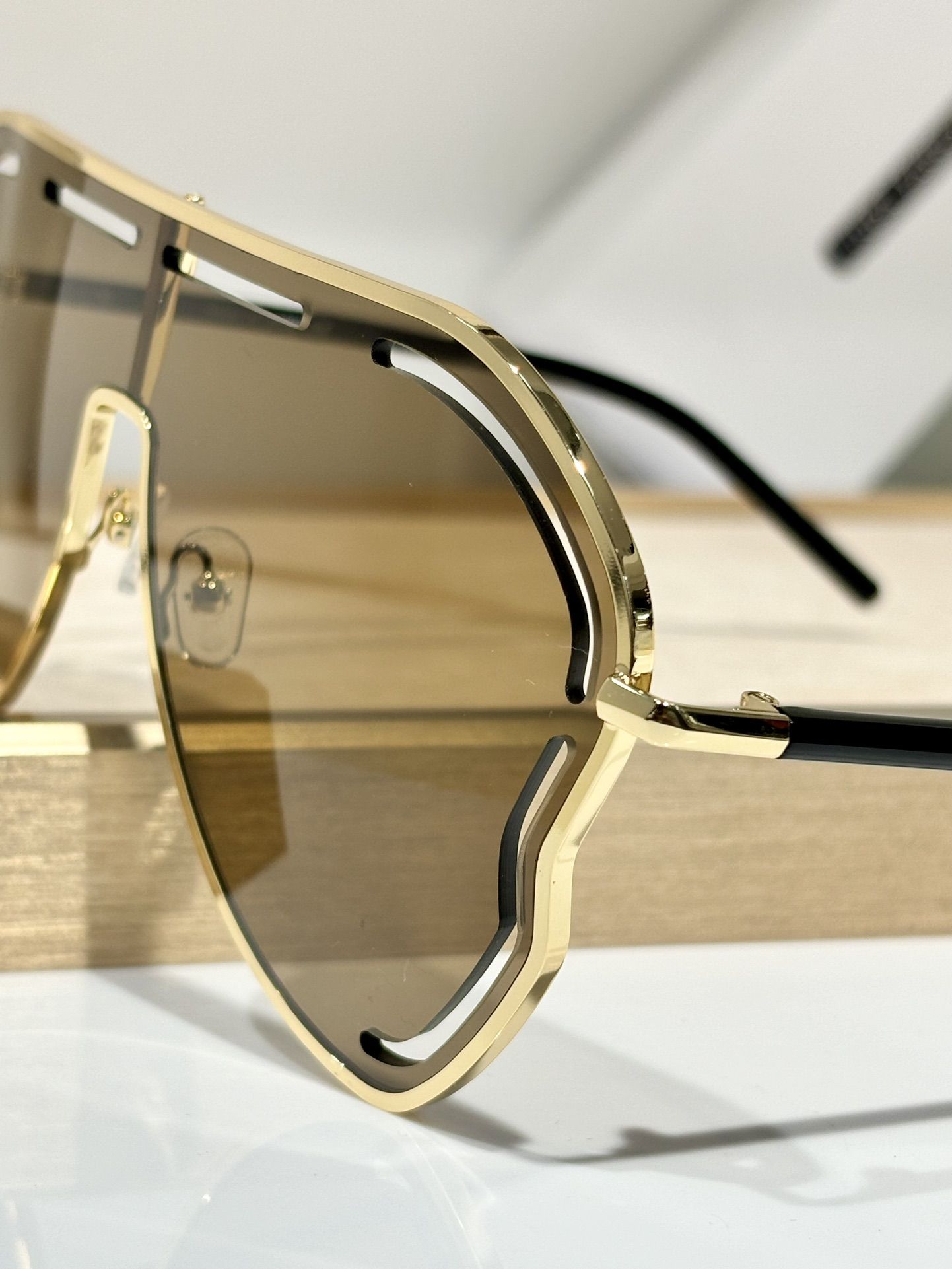 LOEWE_Glasses_yupoo_Original_quality