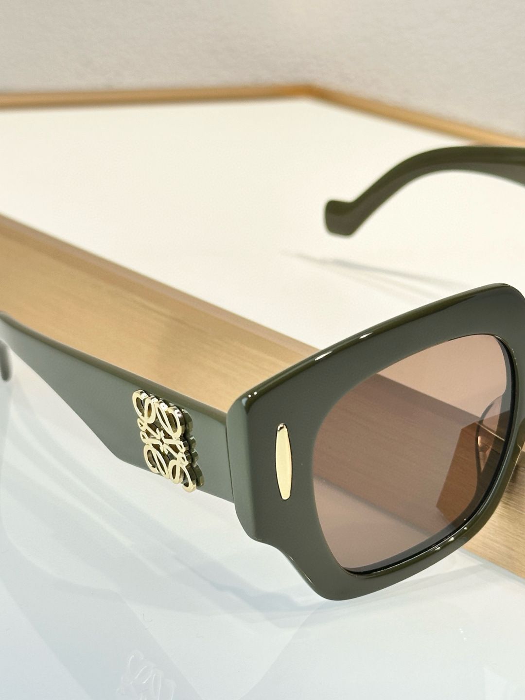 LOEWE_Glasses_yupoo_Original_quality