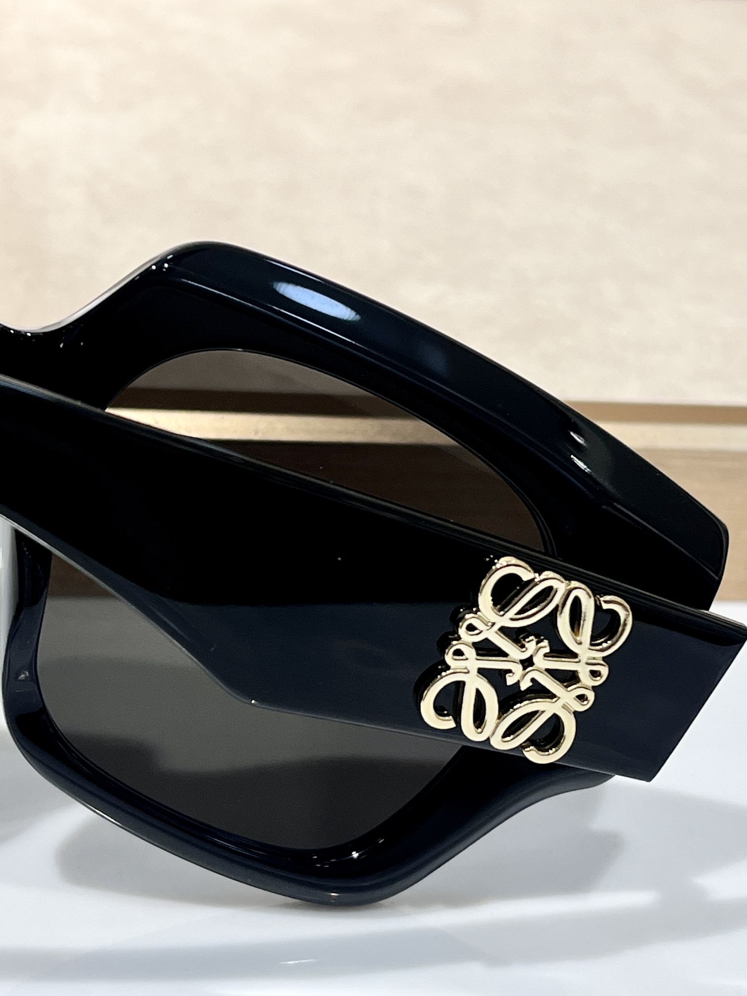 LOEWE_Glasses_yupoo_Original_quality