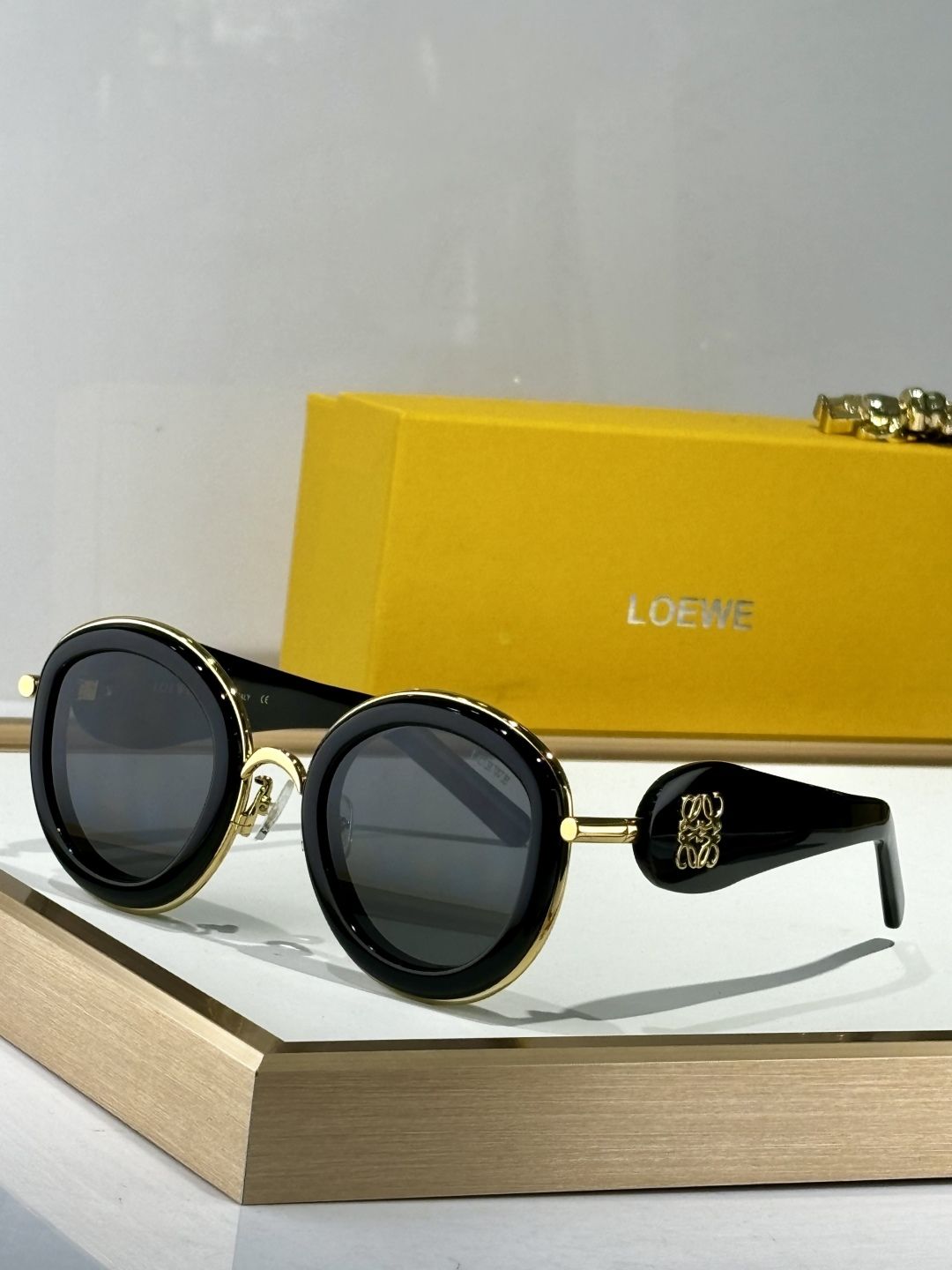 LOEWE_Glasses_yupoo_Original_quality