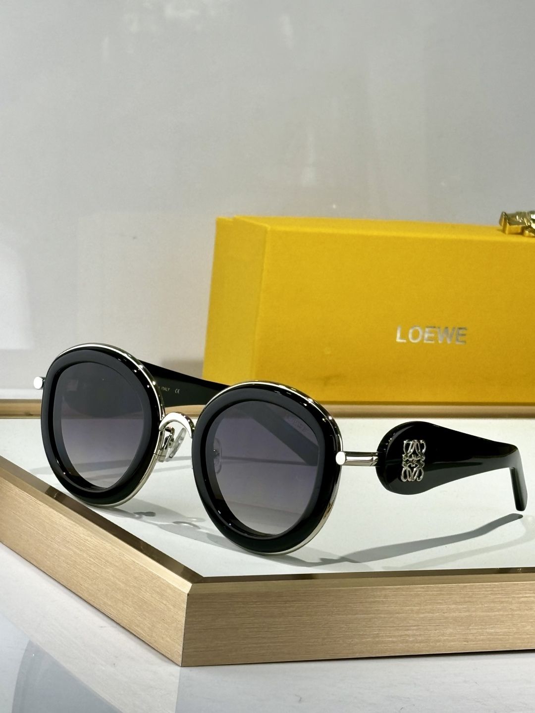 LOEWE_Glasses_yupoo_Original_quality