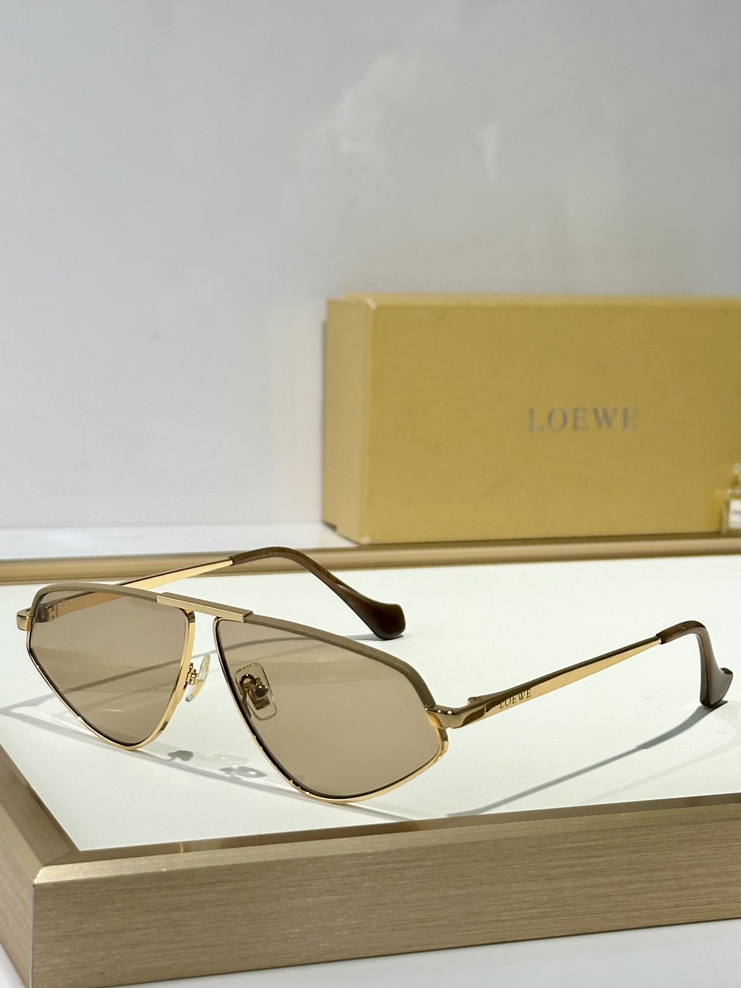 LOEWE_Glasses_yupoo_Original_quality