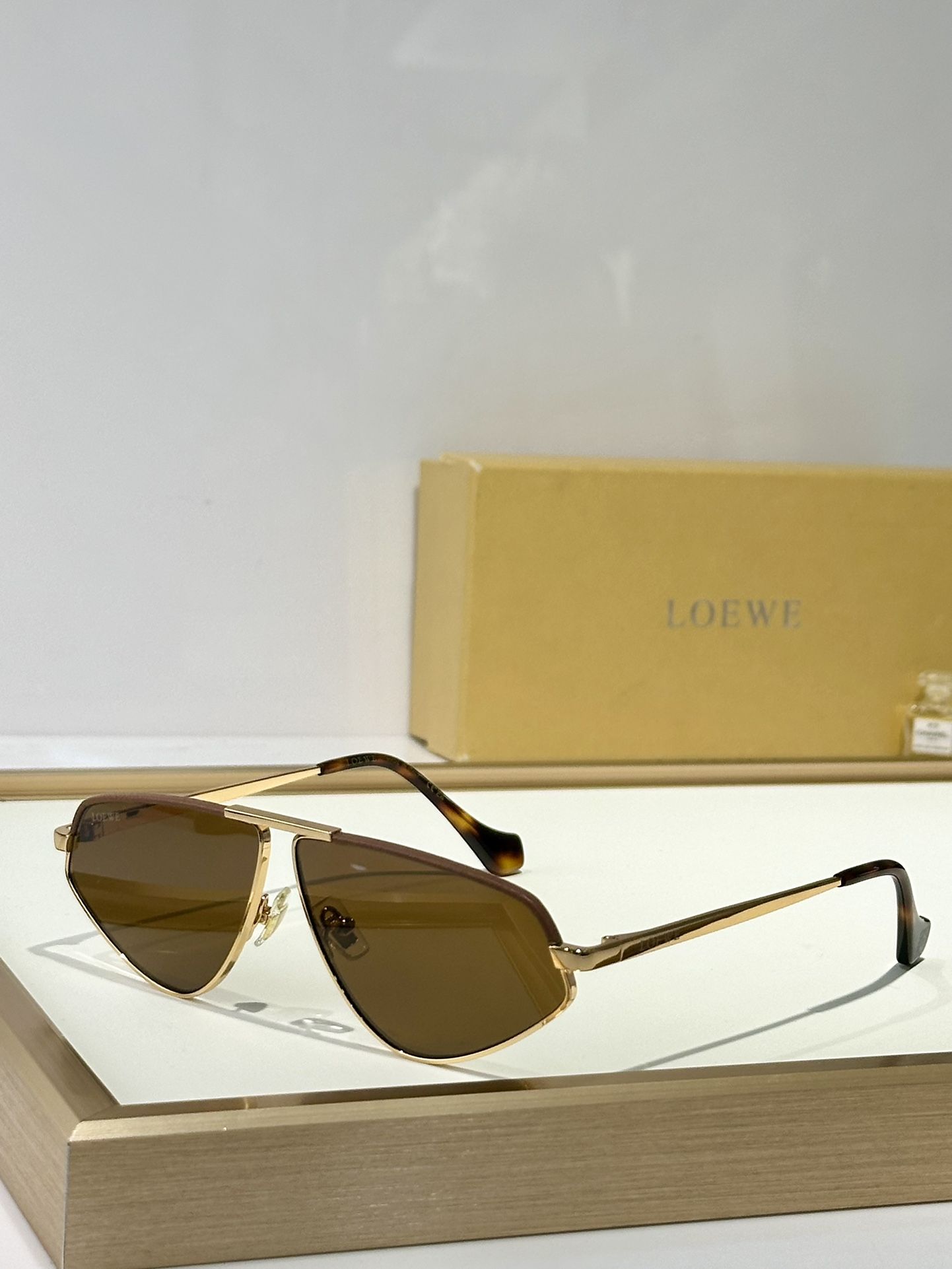 LOEWE_Glasses_yupoo_Original_quality