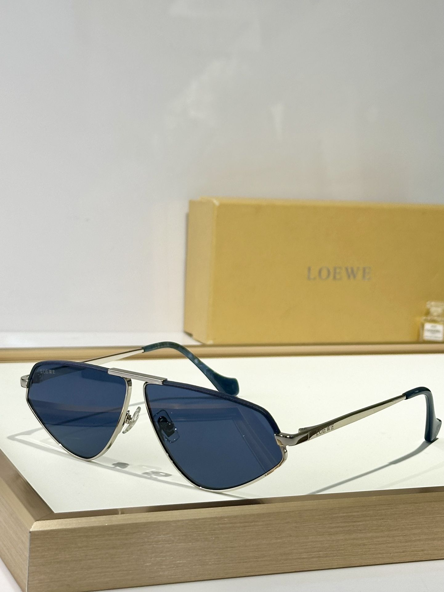 LOEWE_Glasses_yupoo_Original_quality